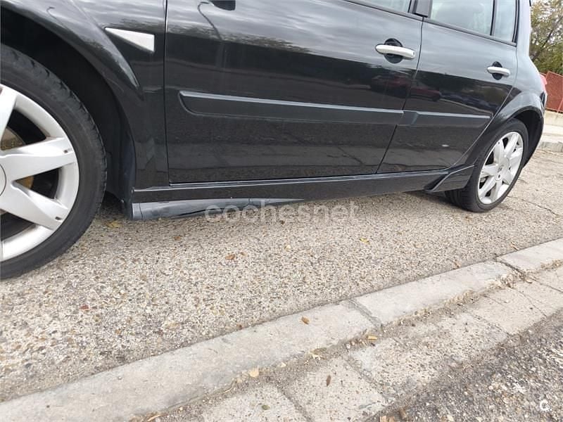 Usado Renault Mégane II Extreme 130 CV (95 kW) 2008 Negro Berlina