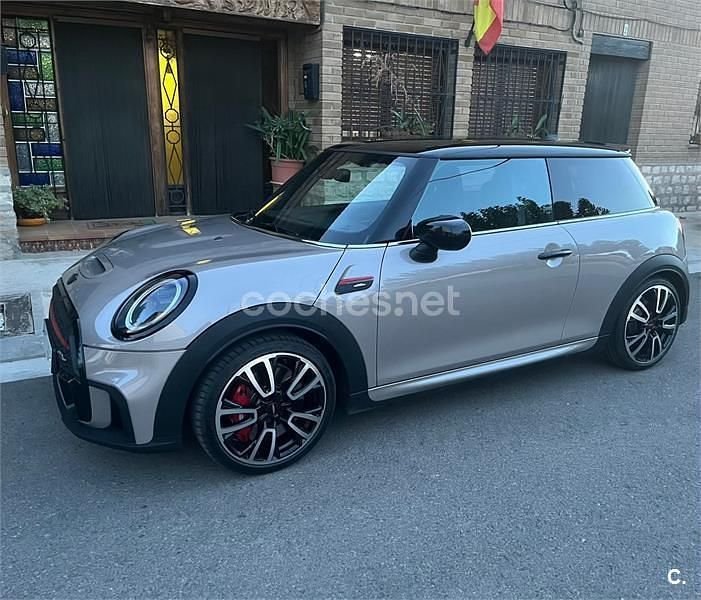 Usado Mini John Cooper Works 231 CV (169 kW) 2023 Beige Utilitario
