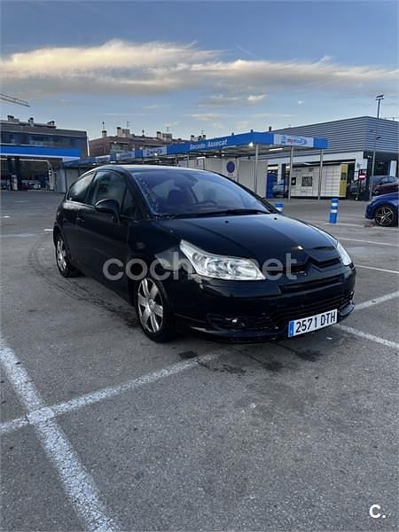 Usado Citroën C4 VTR Sport 110 CV (80 kW) 2005 Negro Berlina