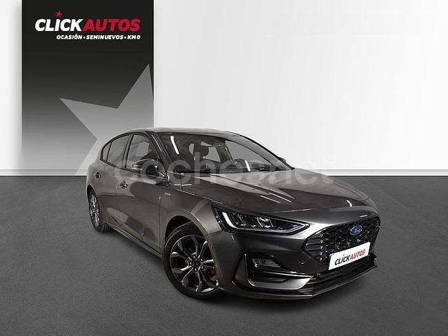 Usado Ford Focus ST-Line 125 CV (91 kW) 2024 Gris / plata Berlina