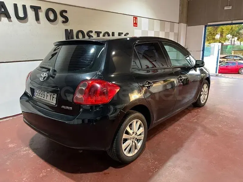 Usado Toyota Auris Luna 124 CV (91 kW) 2007 Negro Utilitario