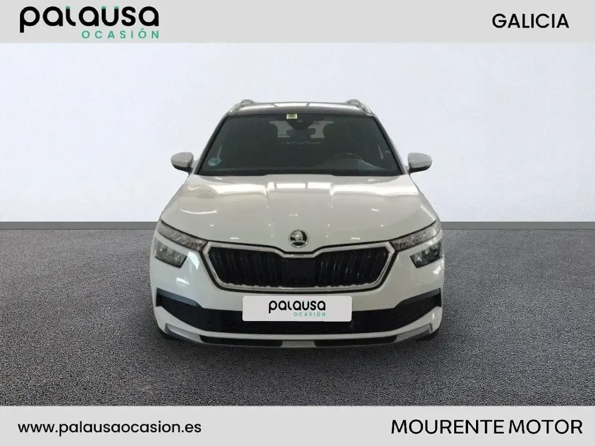 Usado Skoda Kamiq Sport 110 CV (80 kW) 2023 Blanco SUV