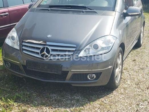 Gris / plata Usado 2011 Mercedes A180 Avantgarde Monovolumen | 7190 € (Precio justo) - Imagen 1/4