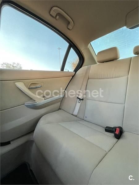 Usado BMW 318 143 CV (105 kW) 2009 Negro Berlina