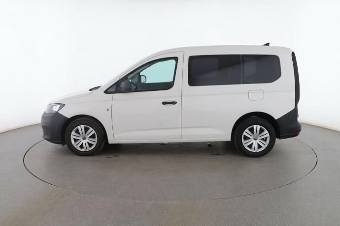Usado VW Caddy Life 114 CV (83 kW) 2021 Blanco Monovolumen