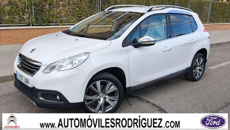 Blanco Usado 2016 Peugeot 2008 Allure SUV | 8900 € (Precio justo) - Imagen 1/4