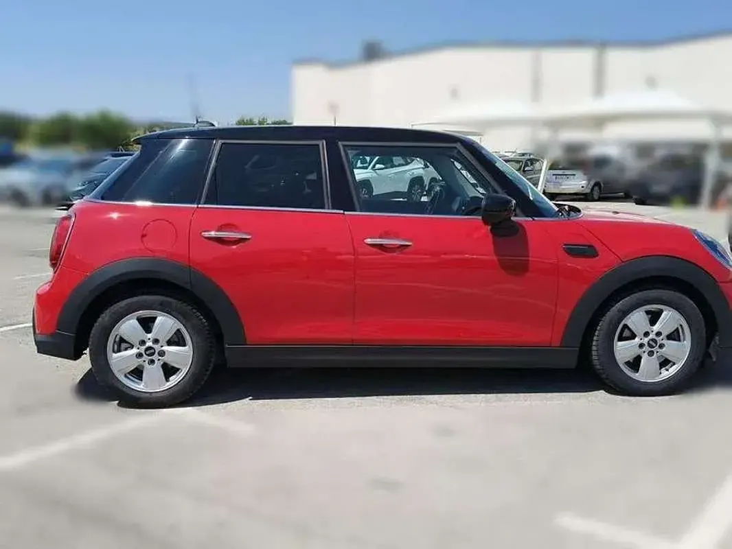 Usado Mini Cooper 136 CV (100 kW) 2021 Rojo Utilitario