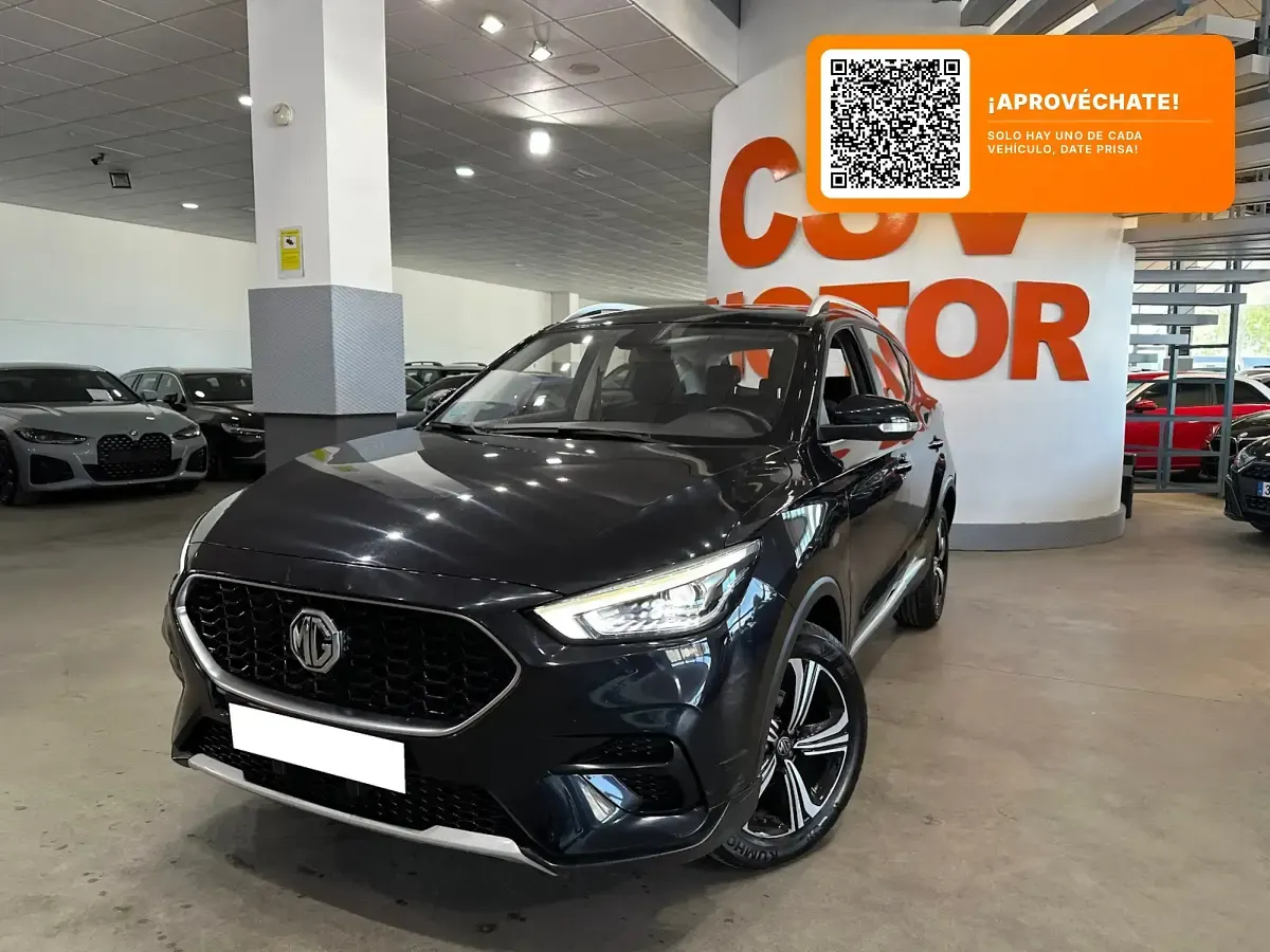Usado MG ZS Luxury 111 CV (81 kW) 2022 Negro SUV