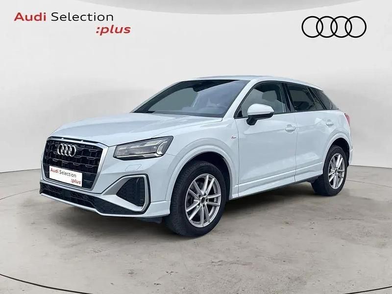 Usado Audi Q2 Ambiente 150 CV (110 kW) 2024 Blanco SUV