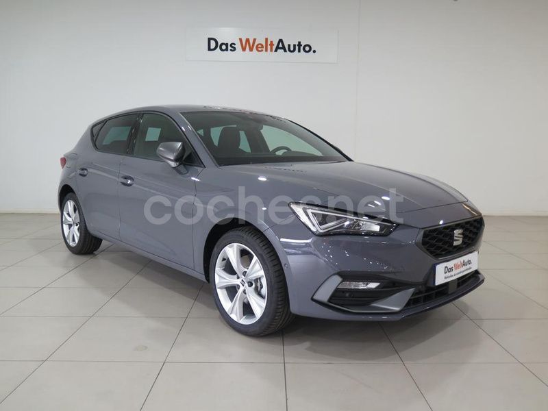 Gris Nuevo 2024 Seat Leon FR Utilitario | 28.800 € (Precio justo) - Imagen 1/4