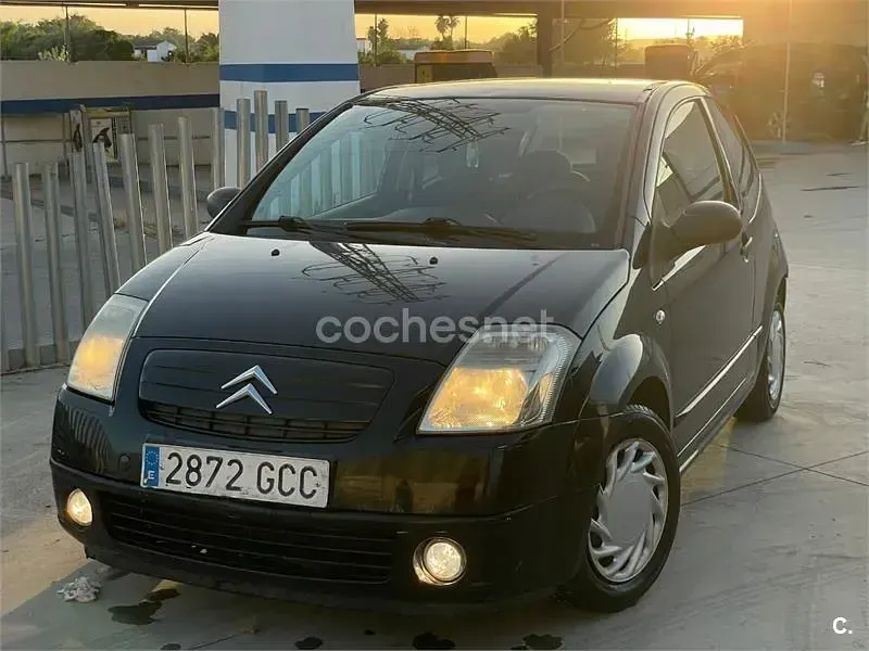 Usado Citroën C2 VTR Sport 61 CV (44 kW) 2008 Negro Utilitario