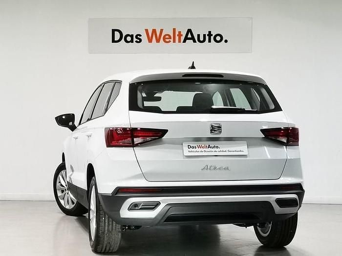 Usado Seat Ateca Style 110 CV (80 kW) 2022 Blanco SUV