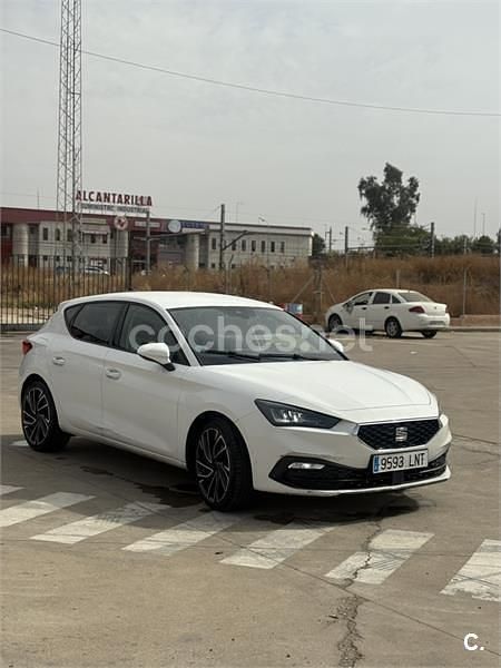 Blanco Usado 2021 Seat Leon Reference Berlina | 12.500 € (Precio justo) - Imagen 1/4