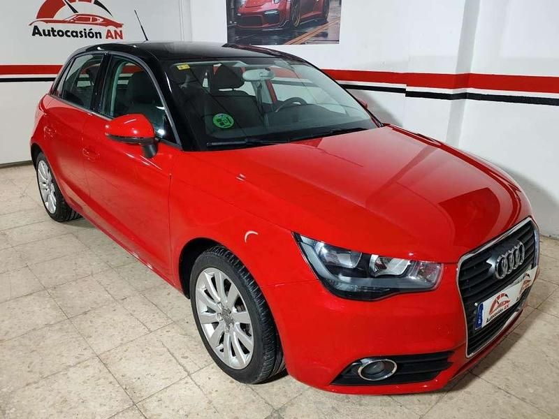 Rojo Usado 2013 Audi A1 Attraction Utilitario | 9900 € (Precio justo) - Imagen 1/4