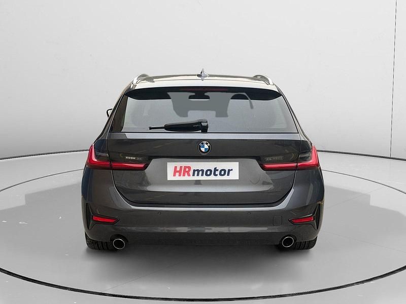 Usado BMW 318 M Sport 151 CV (111 kW) 2020 Gris Familiar