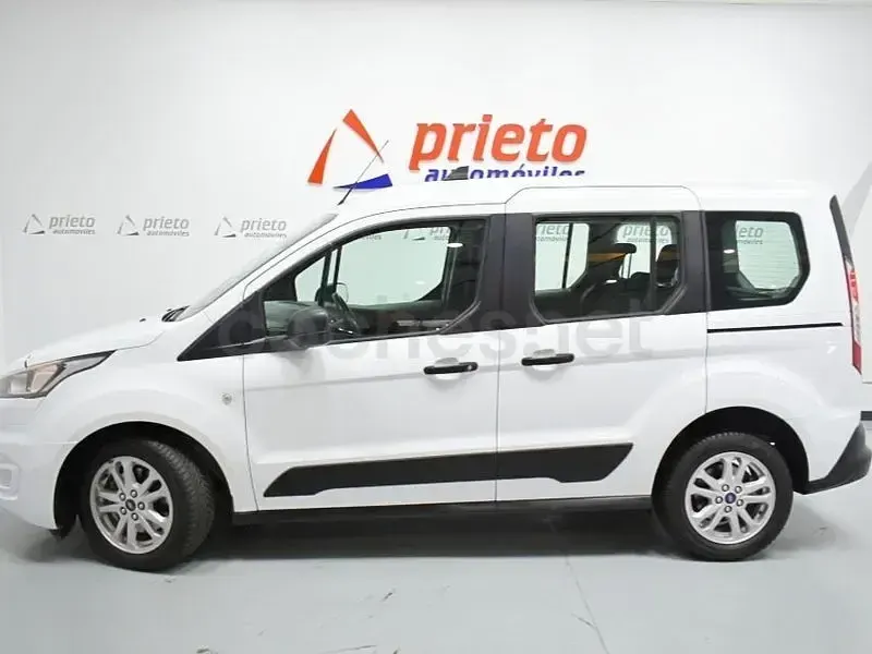 Usado Ford Tourneo Connect Trend 120 CV (88 kW) 2021 Blanco Monovolumen