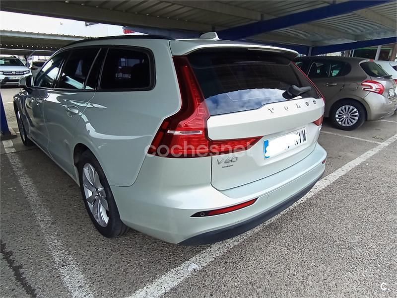 Usado Volvo V60 Momentum 150 CV (110 kW) 2019 Beige Familiar