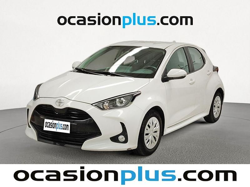 Blanco Usado 2023 Toyota Yaris Active Utilitario | 14.228 € (Precio justo) - Imagen 1/4