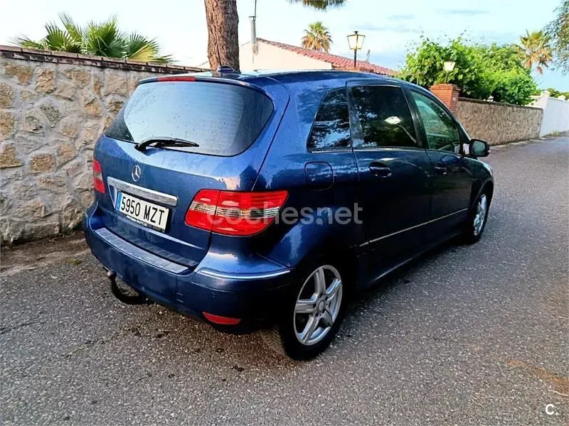 Usado Mercedes B170 116 CV (85 kW) 2009 Azul Monovolumen