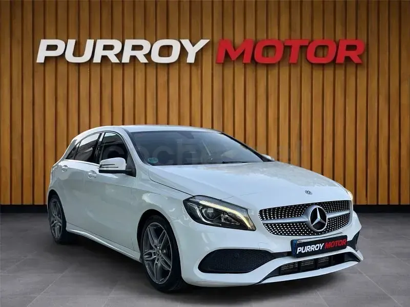 Usado Mercedes A200 136 CV (100 kW) 2017 Blanco Berlina