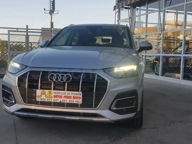 Usado Audi Q5 Advanced Plus 163 CV (119 kW) 2023 Gris / plata SUV