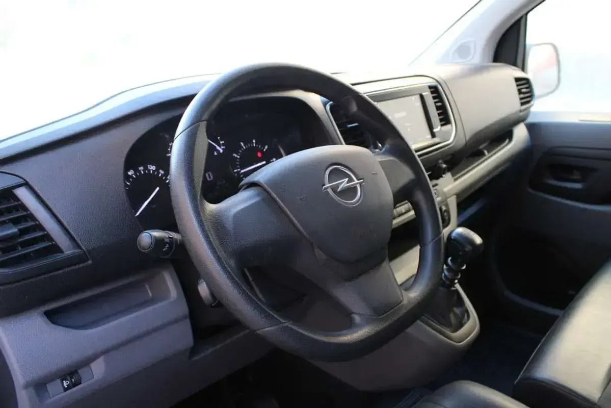 Usado Opel Vivaro-e Combi 120 CV (88 kW) 2022 Blanco Monovolumen