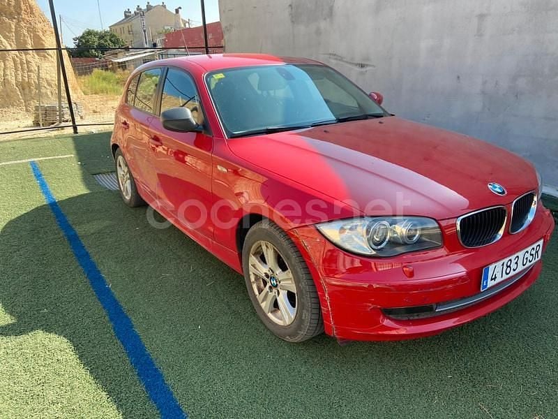Granate Usado 2010 BMW 116 Utilitario | 8999 € (Precio justo) - Imagen 1/4