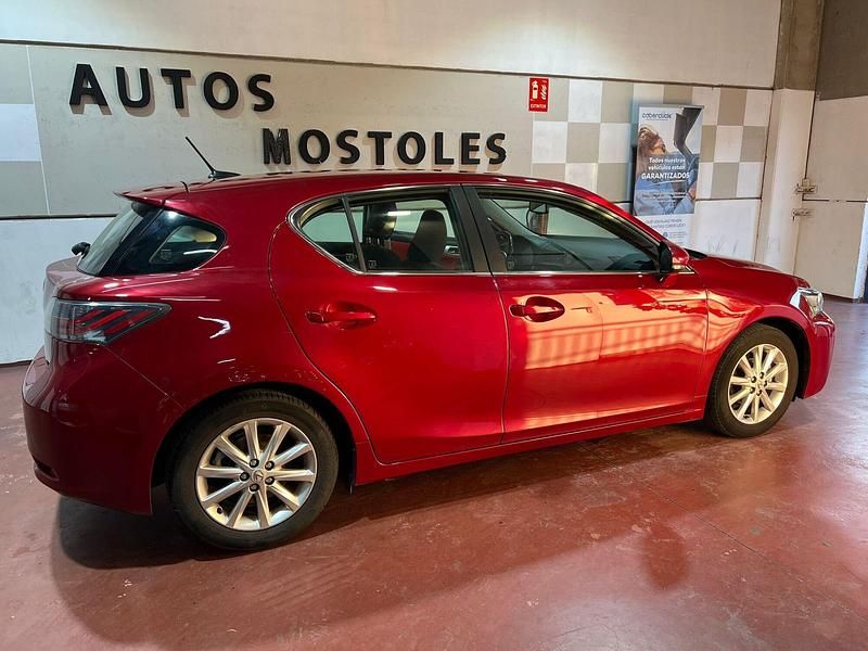 Usado Lexus CT200h 136 CV (100 kW) 2011 Granate Berlina