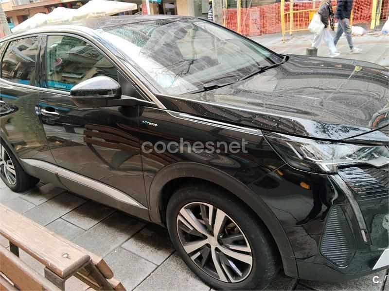 Usado Peugeot 3008 Active 225 CV (165 kW) 2022 Negro SUV