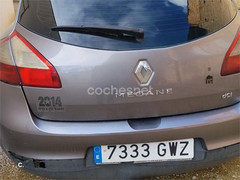 Usado Renault Mégane 105 CV (77 kW) 2010 Gris / plata Berlina