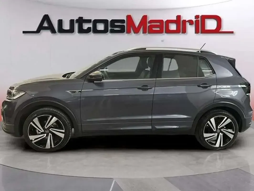 Usado VW T-Cross R-line 116 CV (85 kW) 2023 Negro SUV