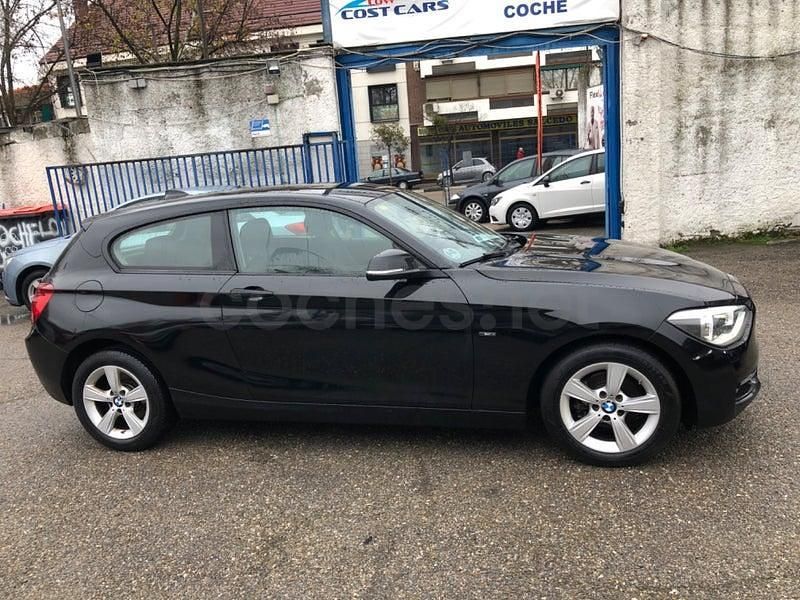 Usado BMW 118 143 CV (105 kW) 2015 Negro Utilitario