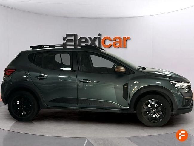 Usado Dacia Sandero Essentiel 101 CV (74 kW) 2024 Verde