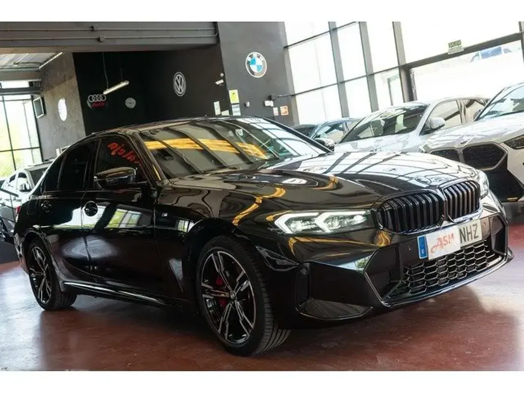 Usado BMW 330e Sport Line 292 CV (214 kW) 2025 Negro Berlina
