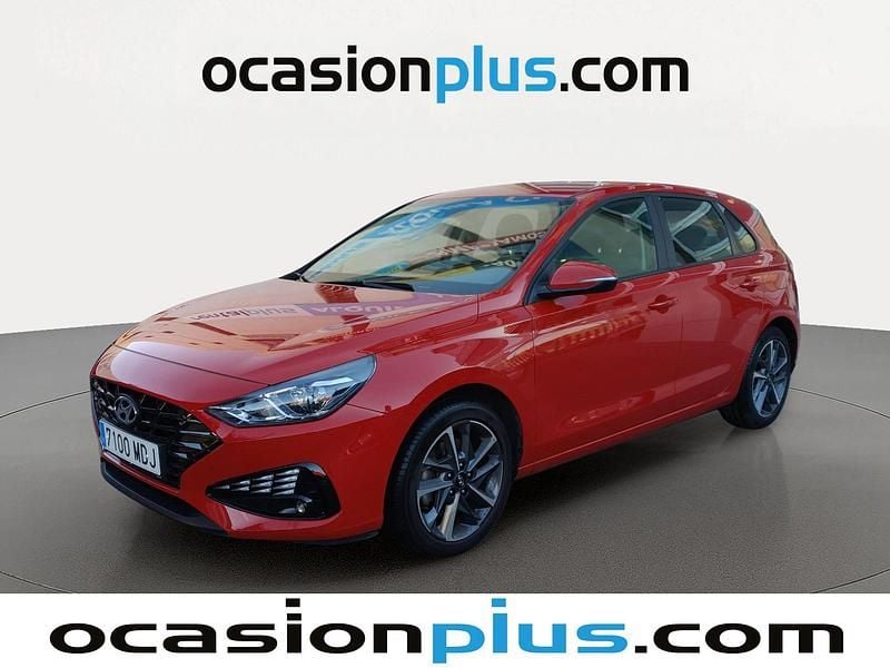 Rojo Usado 2023 Hyundai i30 Utilitario | 15.446 € (Precio justo) - Imagen 1/4