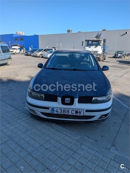 Azul Usado 2004 Seat Leon Stella Berlina | 2000 € (Super precio) - Imagen 1/4