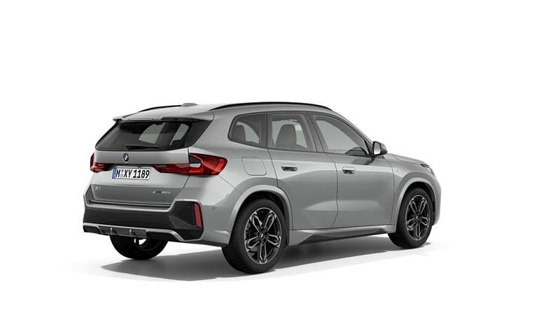 Usado BMW X1 163 CV (119 kW) 2025 Gris plata SUV