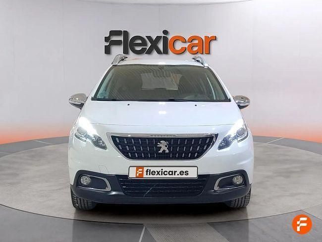 Usado Peugeot 2008 Signature Sky 100 CV (73 kW) 2019 Blanco SUV