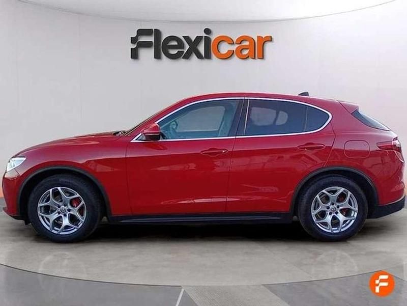Usado Alfa Romeo Stelvio Sprint 190 CV (139 kW) 2020 Rojo SUV