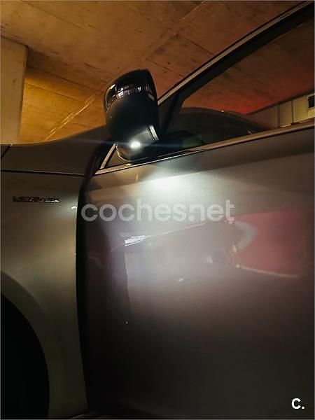 Usado Peugeot 308 SW GT-line 130 CV (95 kW) 2017 Gris / plata Familiar