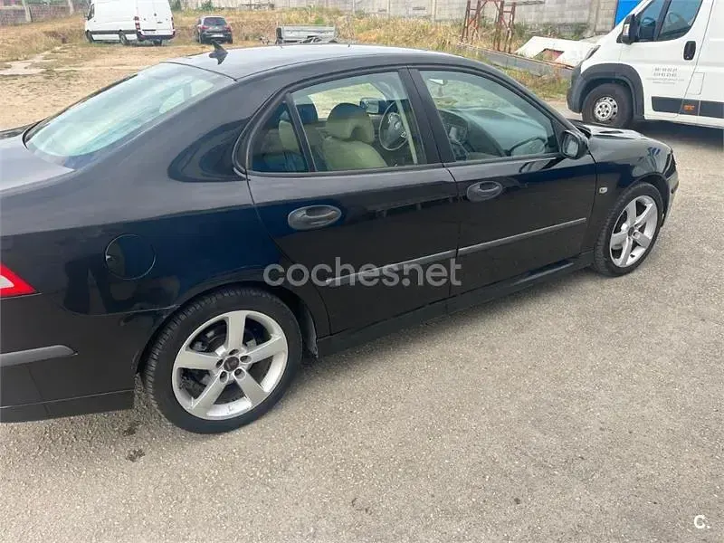 Usado Saab 9-3 Linear 125 CV (91 kW) 2004 Negro Berlina
