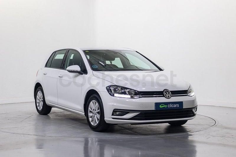 Usado VW Golf Sportsvan Edition 115 CV (84 kW) 2020 Blanco Monovolumen