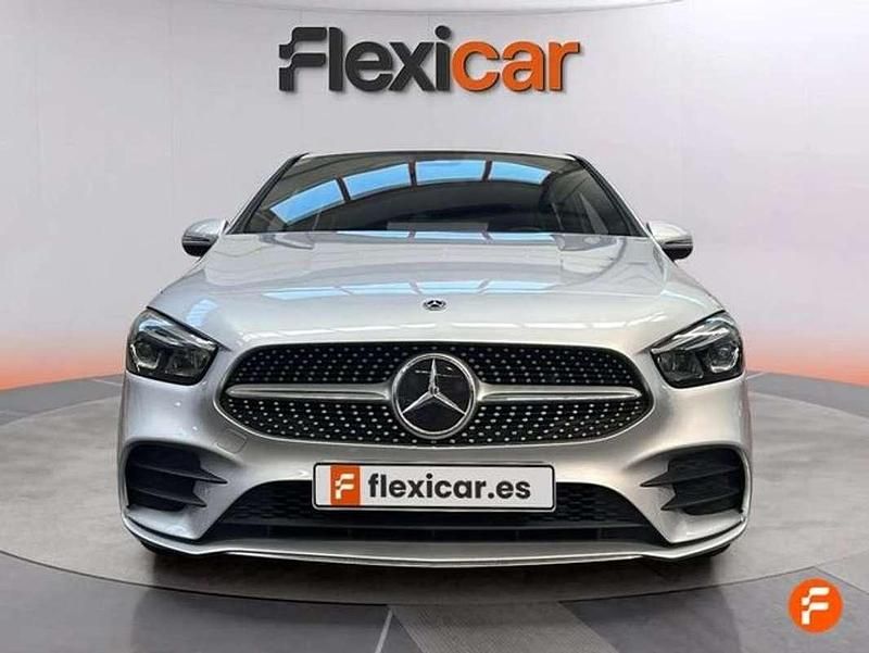 Usado Mercedes B180 116 CV (85 kW) 2021 Gris Utilitario