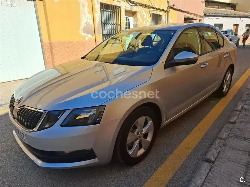 Occasion Skoda Octavia Style 115 ch (84 kW) 2019 Gris Berline