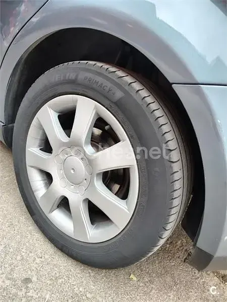 Usado Seat Altea Stylance 140 CV (102 kW) 2005 Gris / plata Monovolumen