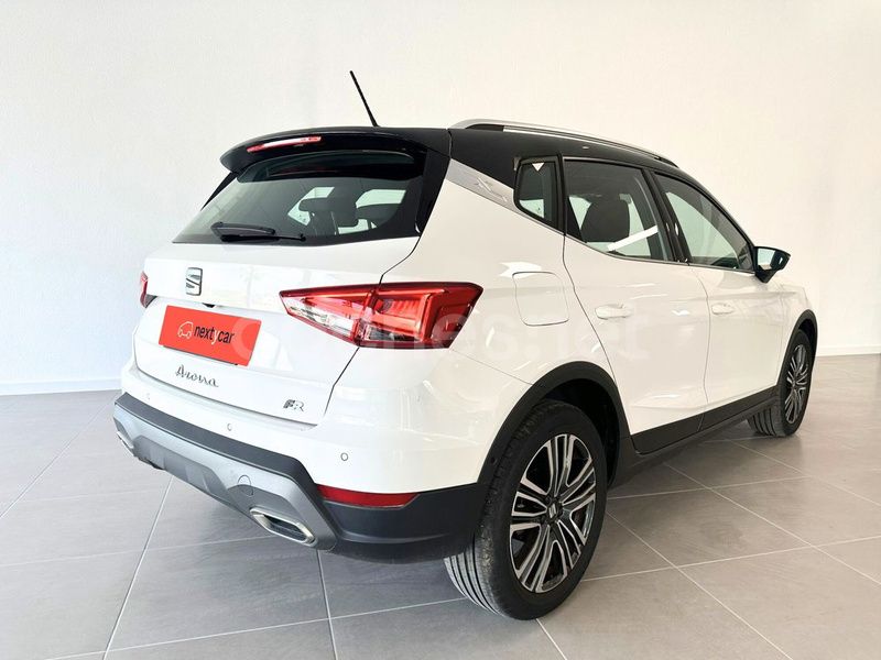 Usado Seat Arona FR 110 CV (80 kW) 2023 Blanco SUV