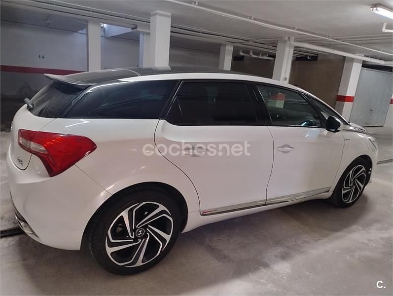 Usado DS Automobiles DS5 Style 150 CV (110 kW) 2015 Blanco Utilitario
