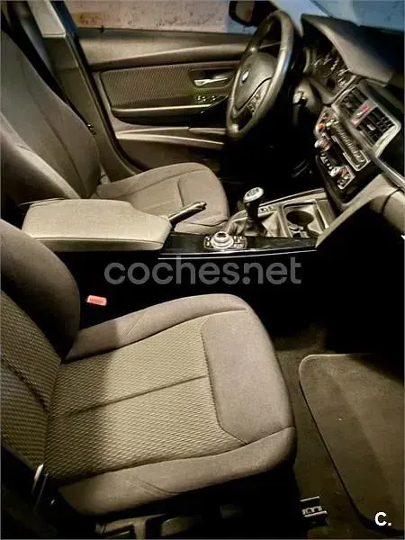 Usado BMW 318 136 CV (100 kW) 2017 Blanco Berlina