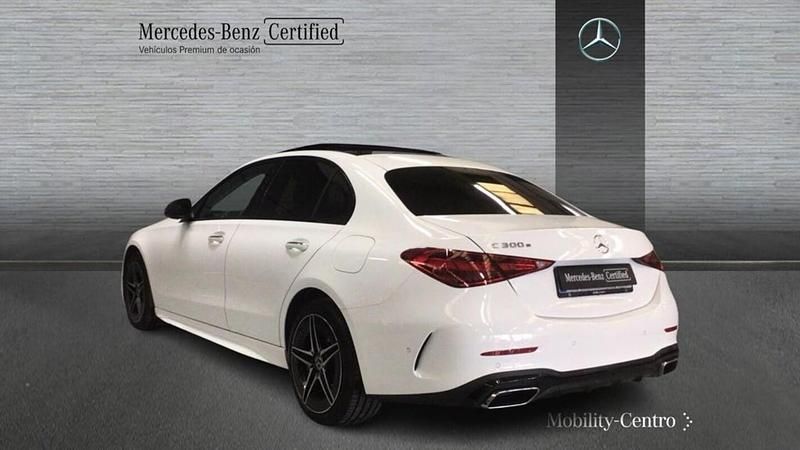 Usado Mercedes C300 204 CV (150 kW) 2024 Blanco polar Berlina