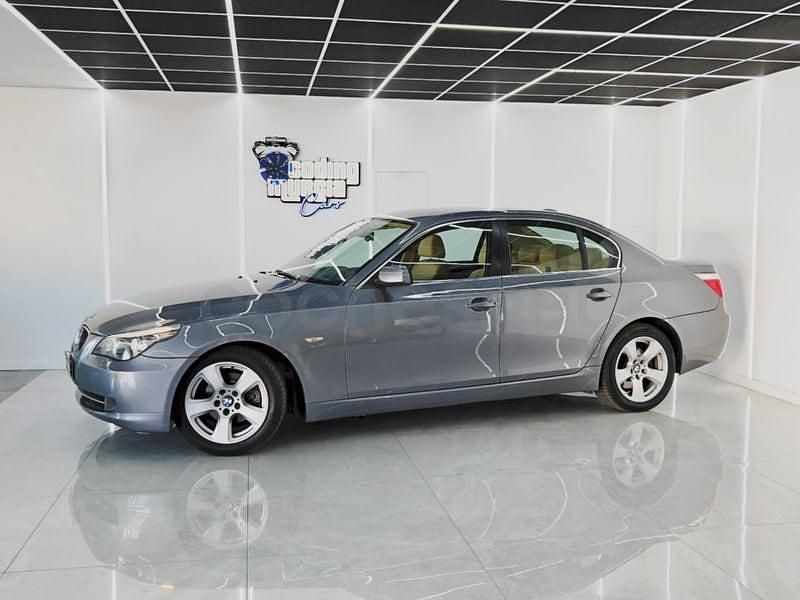 Usado BMW 520 163 CV (119 kW) 2007 Gris / plata Berlina